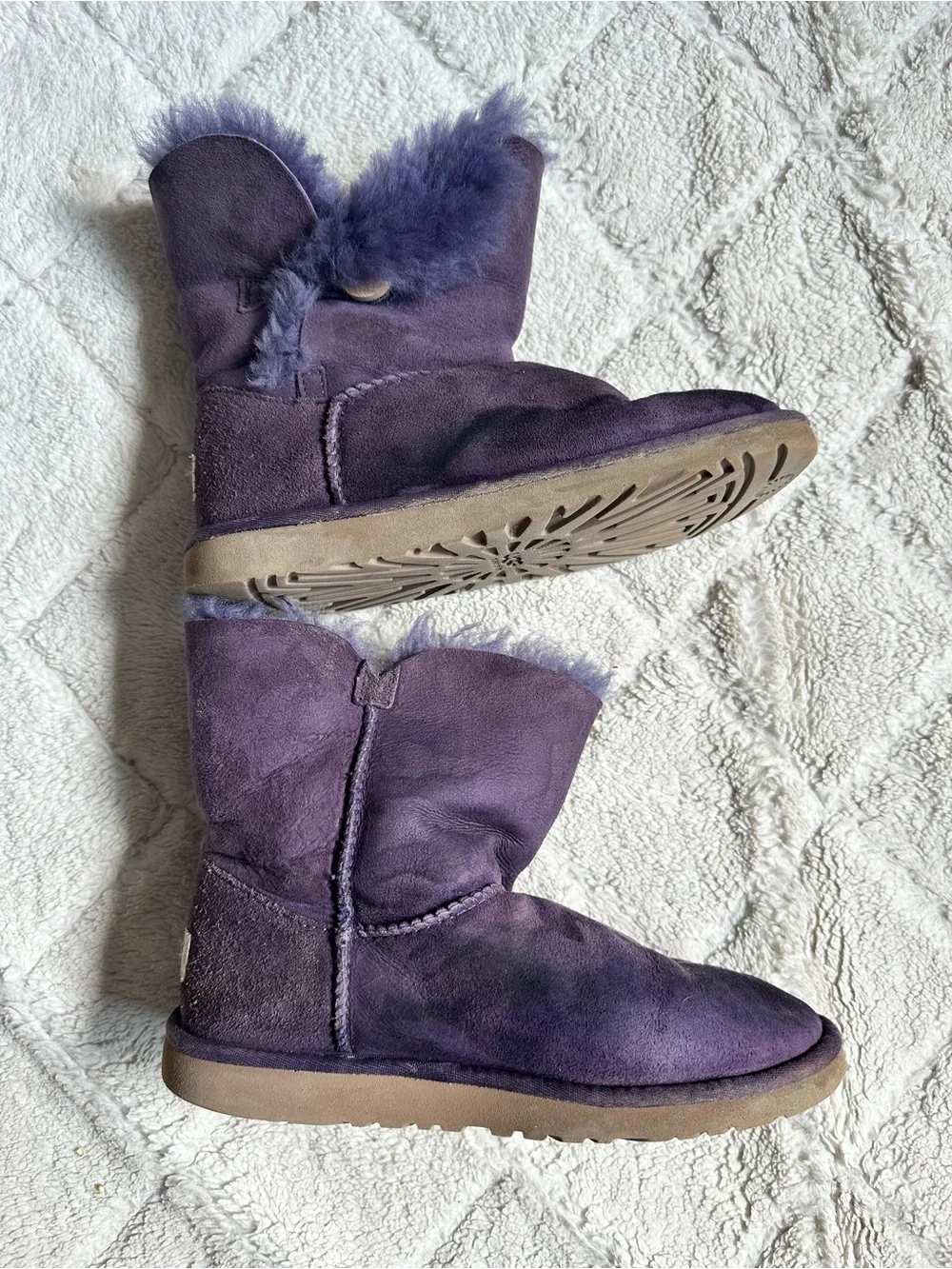*FLAWED* Ugg Australia | Purple Bailey Button Boots Shoes | Size 4 Girls